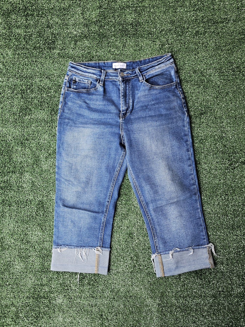 KanCan Medium Blue Cropped Jeans with Frayed Cuffs